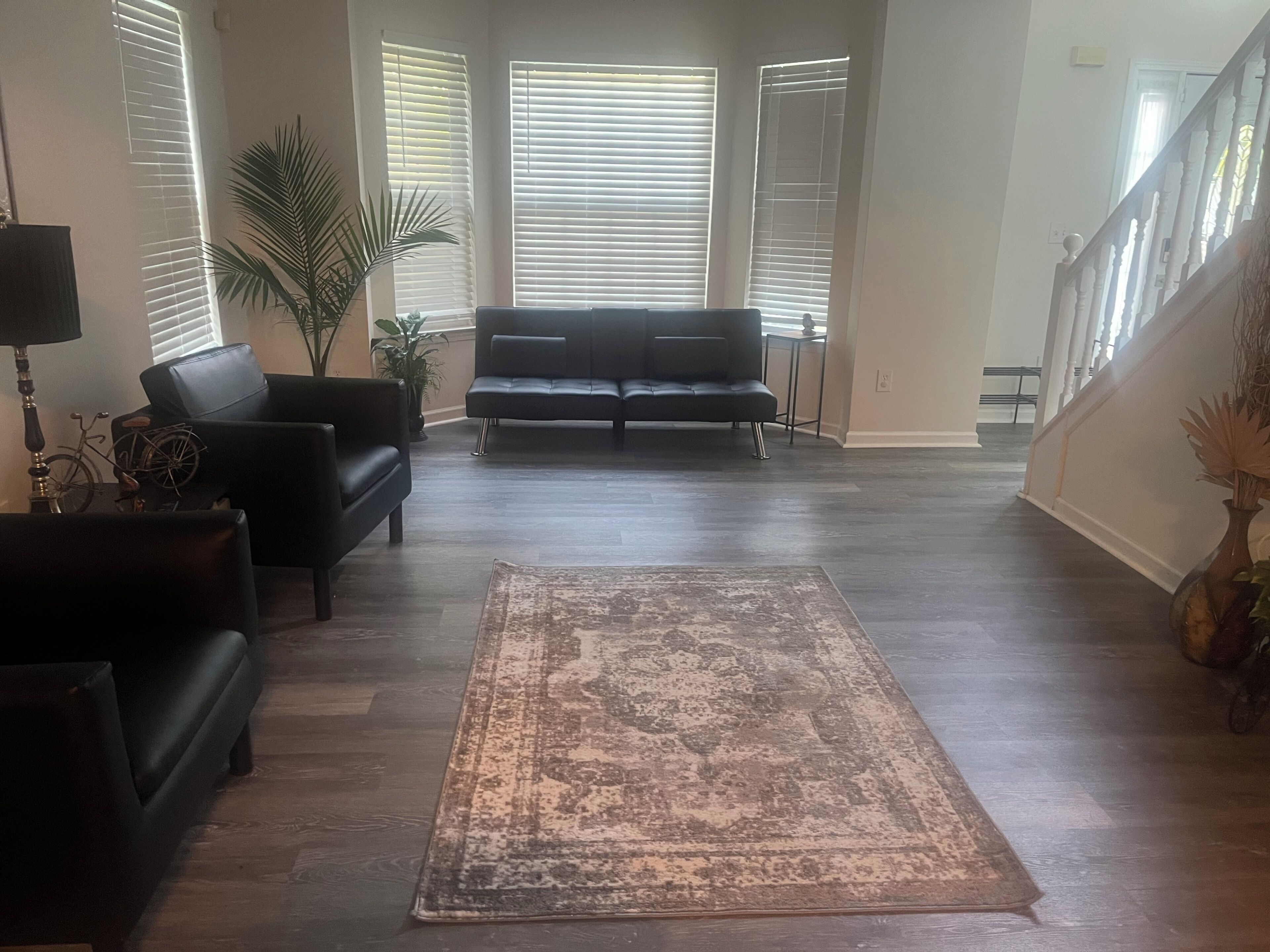 Special Introductory Price: 5 Bedroom Home. Safe, Great Location & Amenities, - Union City, GA