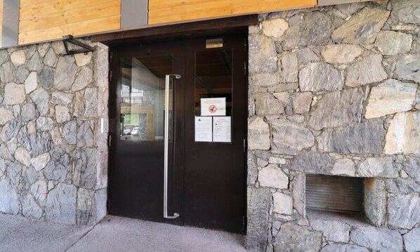 Exterior detail - Studio at Curling B3 (Tignes)