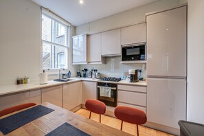House | 3 bedrooms - Fitzrovia Stay by Oxford St & Soho 18 Guests (London)