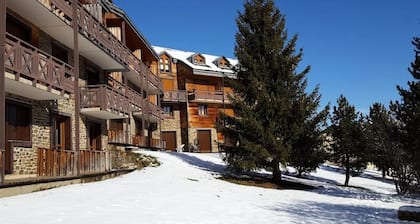Apartment in Les Angles Near Ski Slopes
