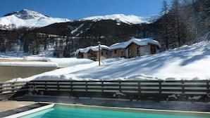 Pool - Chalet in Les Orres With Ski-in Access (Les Orres)