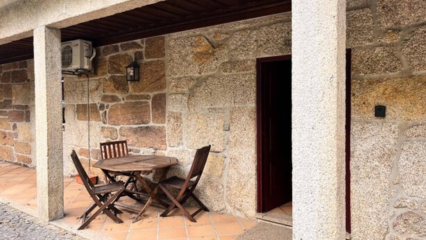 Outdoor dining - Apartment in Cabeceiras With Garden Pool (Cabeceiras de Basto)