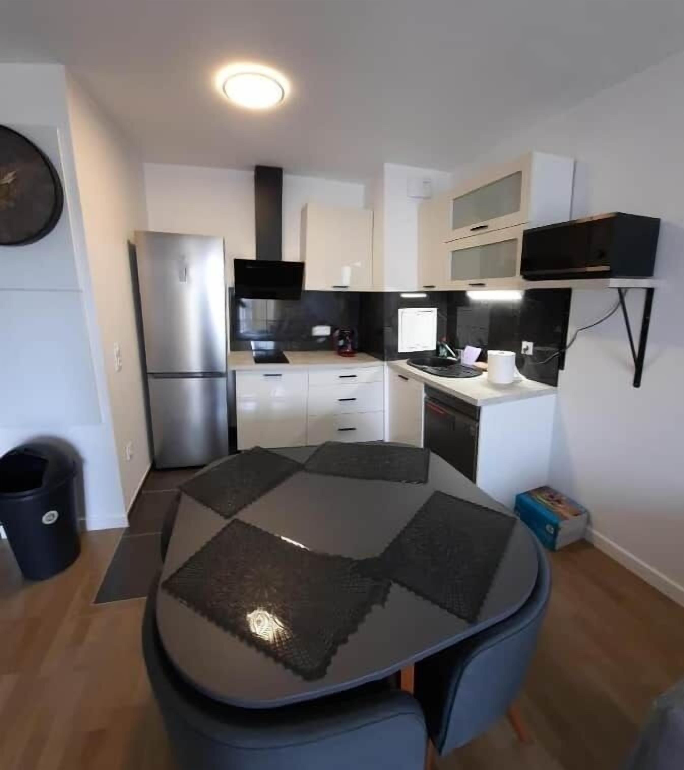 Réfrigérateur, plaque de cuisson