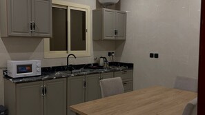 Deluxe Apartment | Private kitchen