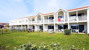 Ảnh chưa phân loại, 2 trong số 4 ảnh, nút