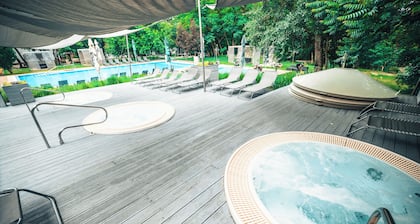 Varga Tanya Hotel, Konferencia Ă©s SzabadidĆ Központ