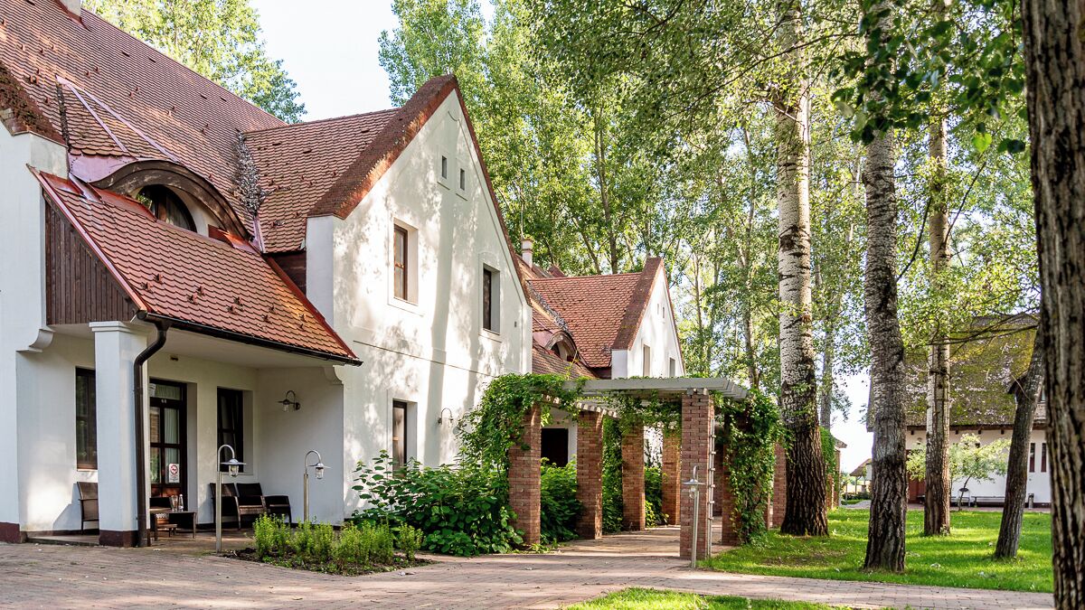 واجهة المنشأة