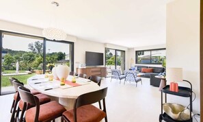 Interior - Mougins - Renovated Villa - Swimming Pool - Quiet Location (Mougins)