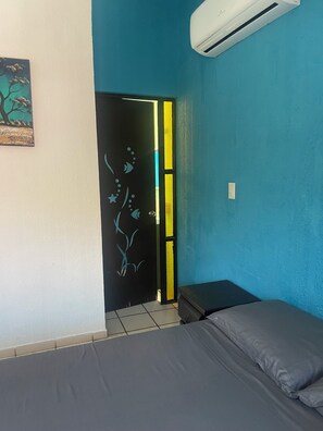 3 habitaciones, tabla de planchar con plancha y wifi gratis 