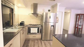 Mikrobølgeovn og ovn