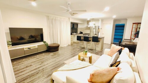 Modern Family Retreat– Close to Swan Valley Wineries & Perth Attractions