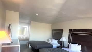 Escritorio, espacio para trabajar con laptop y wifi gratis