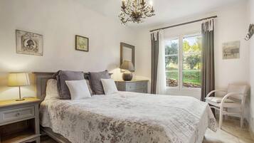 2 Schlafzimmer, Bügeleisen/Bügelbrett, WLAN, Bettwäsche