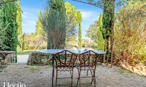 Outdoor dining - Apartments for 2 People (Oppede)