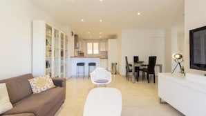 Living area - Apartment in Antibes Near La Gravette Beach (Antibes)