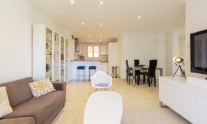 Living area - Apartment in Antibes Near La Gravette Beach (Antibes)