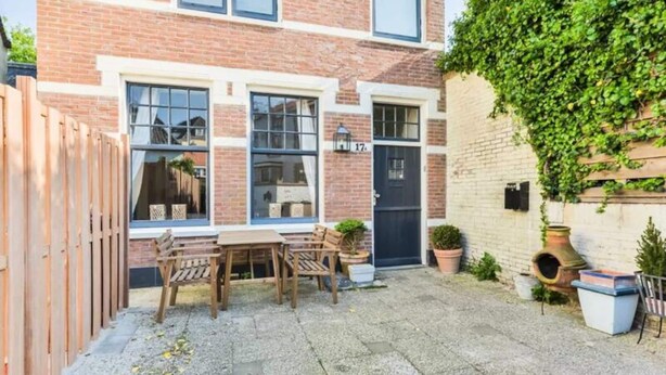 Outdoor dining - House in Zandvoort Near the Beach (Zandvoort)