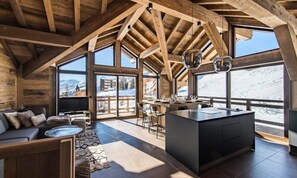 Interior - Apartment in Alps With Ski-in Access (Fontcouverte-la-Toussuire)