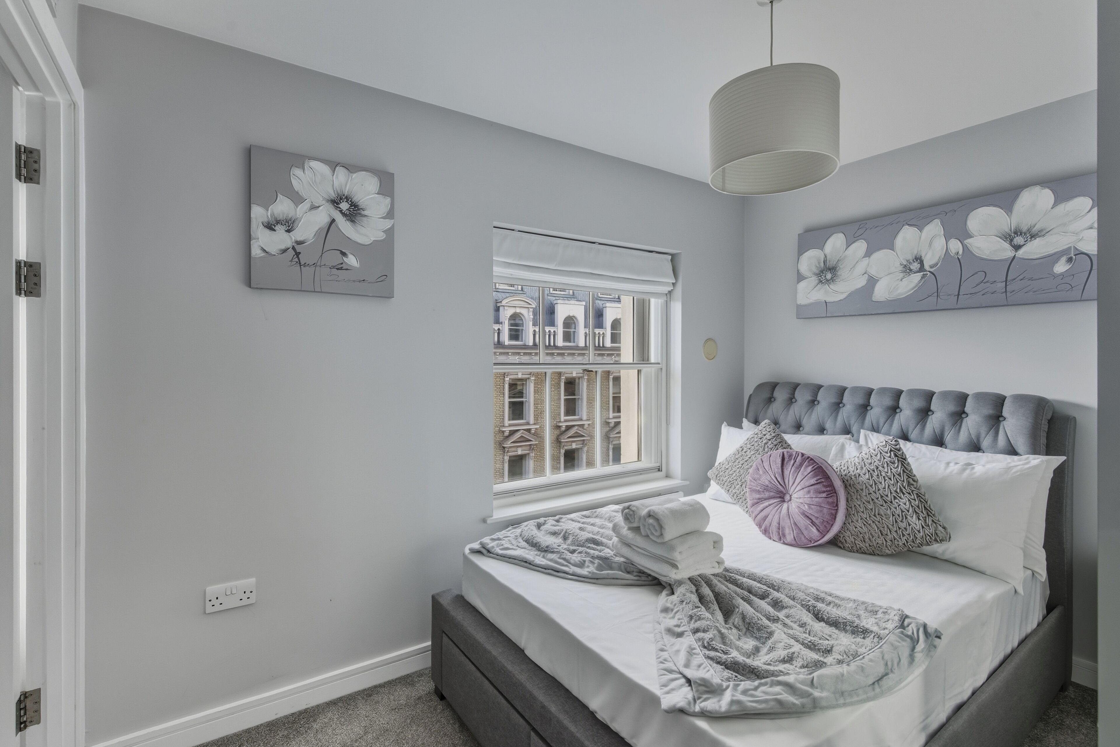 2 室のベッドルーム、アイロン / アイロン台、インターネット、ベッドシーツ