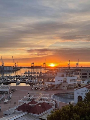 Marina - Silken Turcosa 3 Sup (Castelló de la Plana)