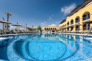 Outdoor pool - Barcelo Costa Ballena Golf & Spa (Rota)