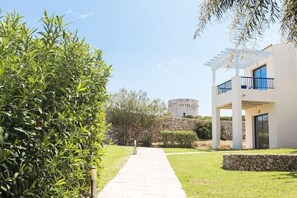 Property grounds - Bimbolla Apartaments (Sant Lluis)