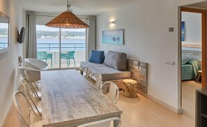 Interior - Playa Bella Beach Apartments (Sant Josep de sa Talaia)