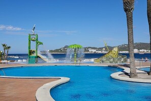 حمّام سباحة خارجي