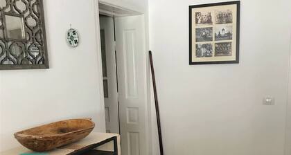 Lele Maria's Cottage + Barn