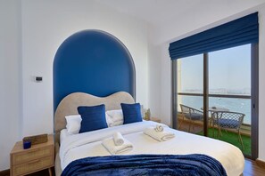 2 bedrooms, iron/ironing board, WiFi, bed sheets - Full Ocean & Palm Views | JBR Beachfront| Karaoke (Dubai)