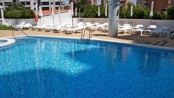 Indoor pool, outdoor pool