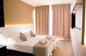 Room - Planet ONE Hotel (Palma de Mallorca)