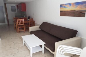 Living area - Niza Apartments (Mogan)