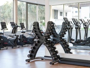 Fitness facility - Suittes Hotel (Algeciras)
