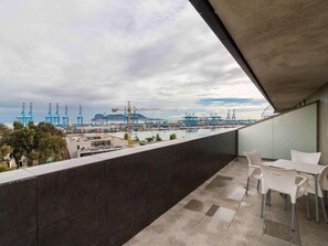 Outdoor dining - Mercure Algeciras (Algeciras)