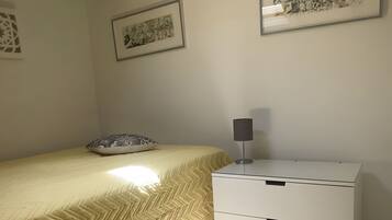 1 bedroom, iron/ironing board, bed sheets