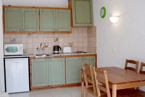 Private kitchen - Apartamentos Ses Anneres (Ciutadella de Menorca)