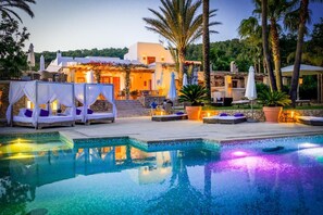 Outdoor pool - Can Lluc Boutique Country Hotel & Villas (Sant Antoni de Portmany)
