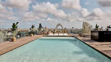 Piscina a l'aire lliure