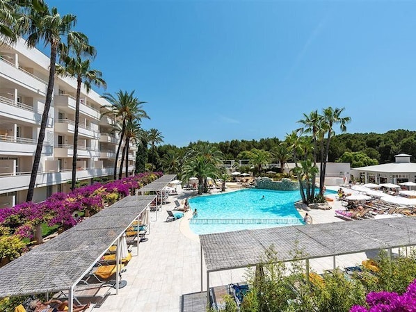 Outdoor pool - Intelier Rosella Hotel (Sant Llorenc des Cardassar)