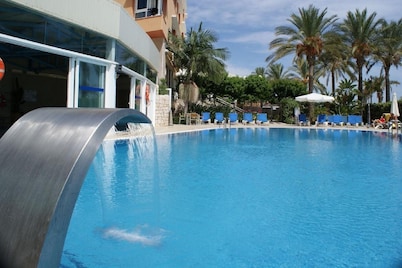 Senator Aguilas Hotel
