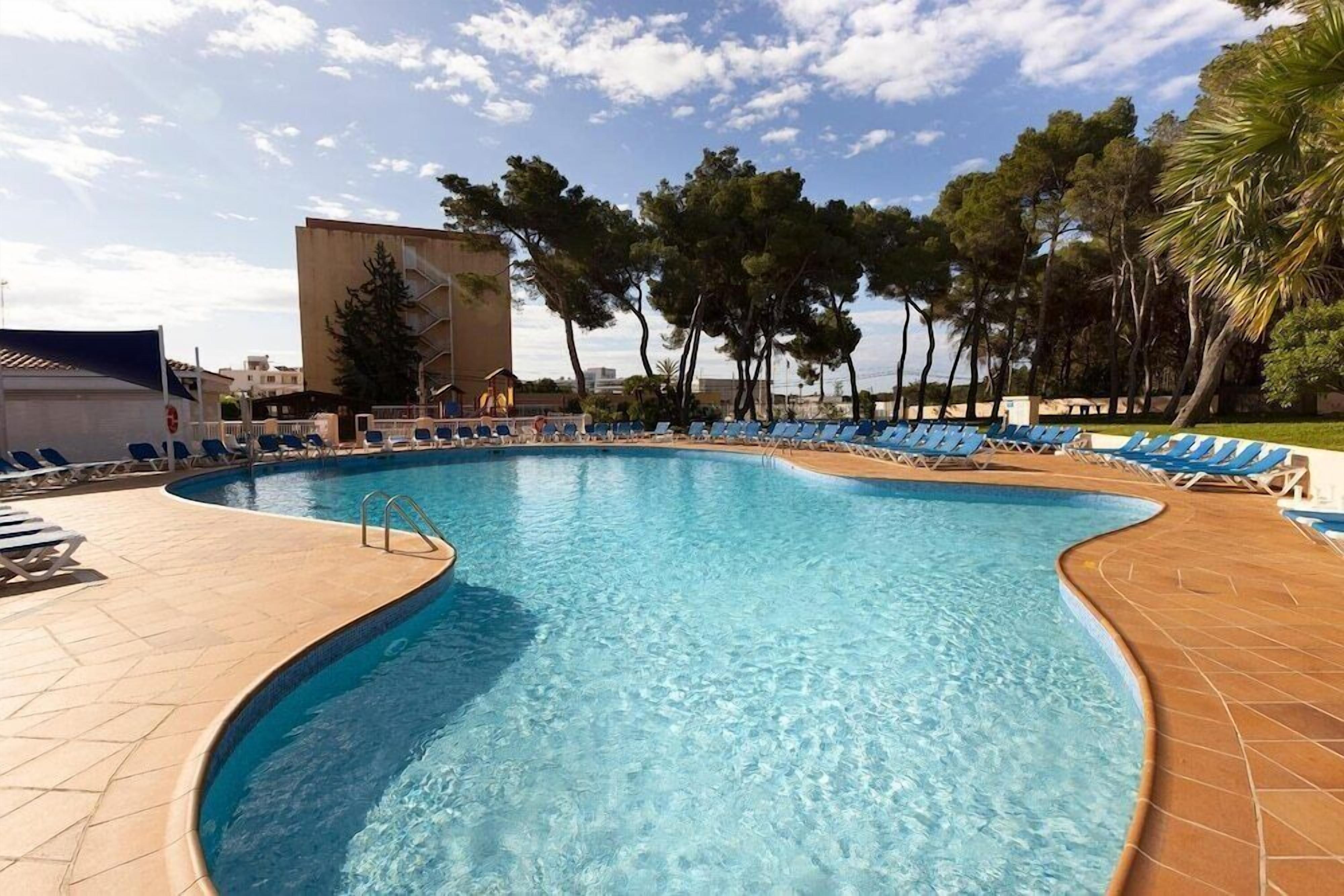 Piscina interna, piscina externa