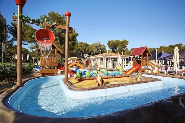 Indoor pool, outdoor pool - Invisa Ereso - All Inclusive (Santa Eulalia del Rio)