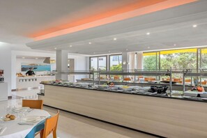 Dining - Vibra Riviera Apartments (Sant Josep de sa Talaia)