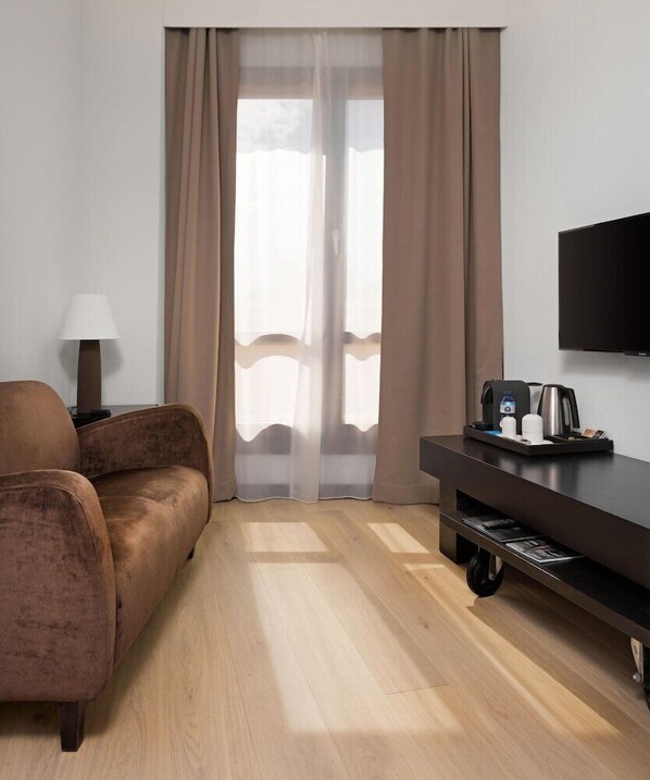 Living area - Hotel Cartagena Puerto (Cartagena)