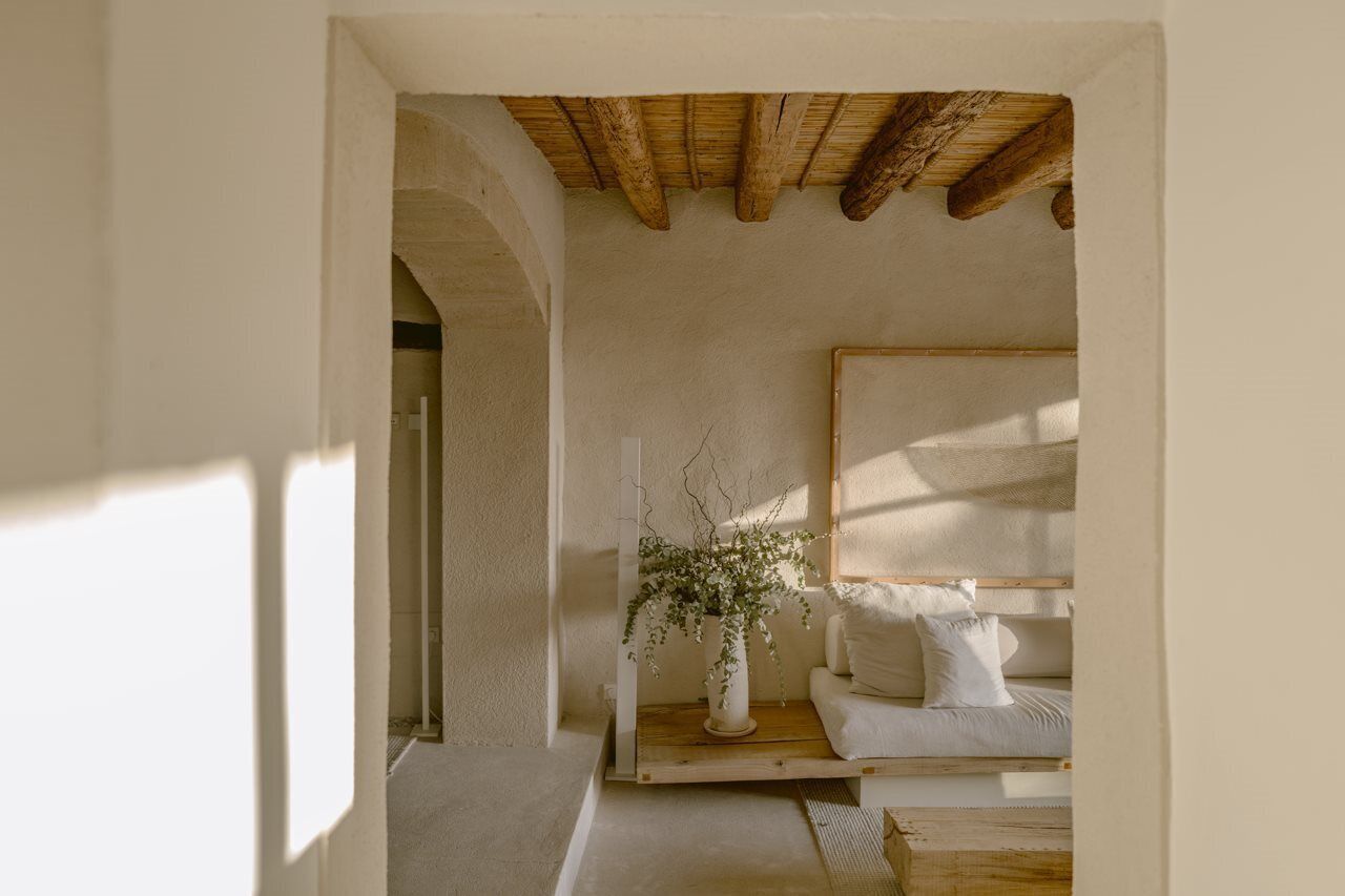 المنشأة من الداخل