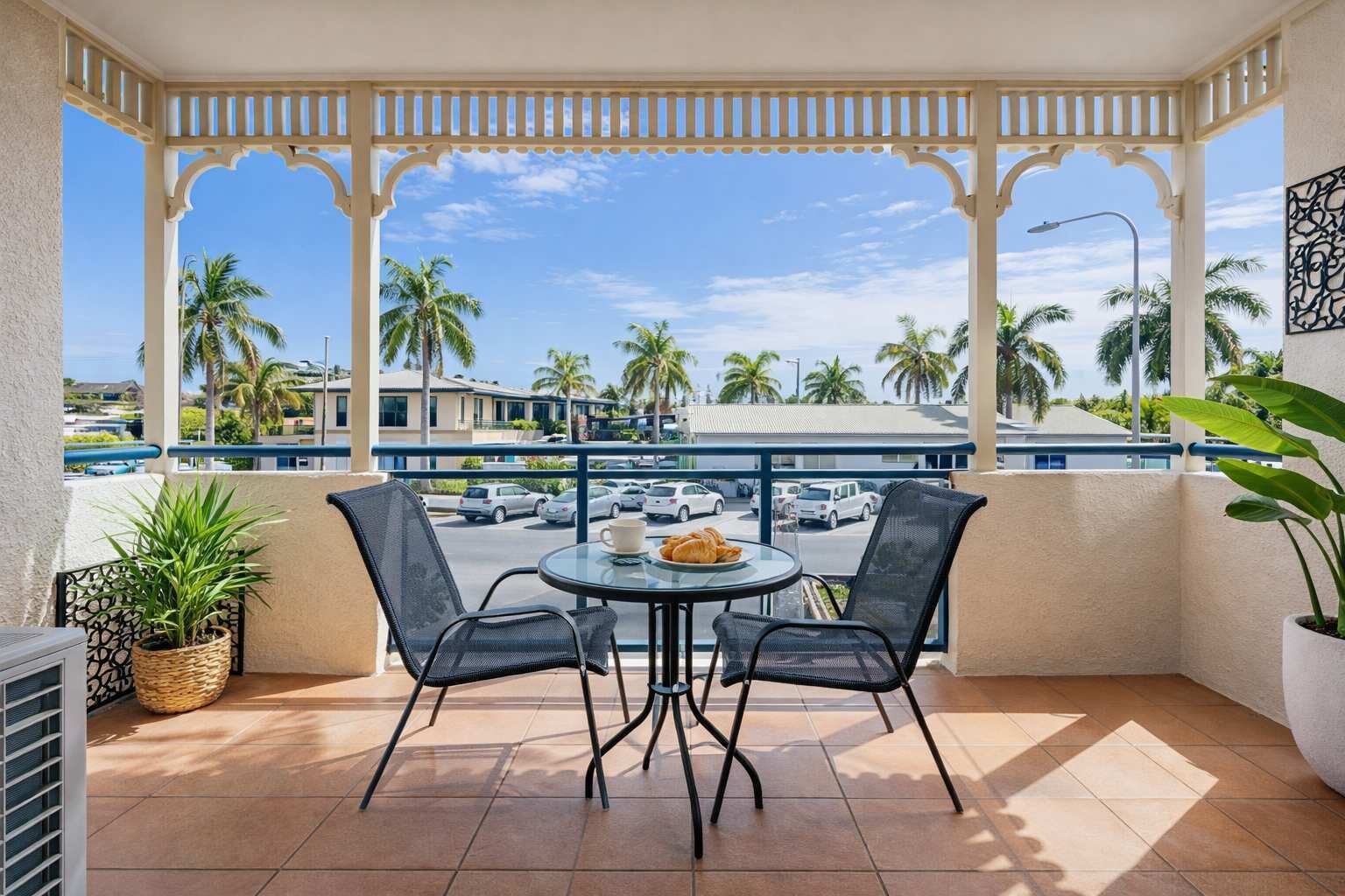 تناول الطعام بالخارج