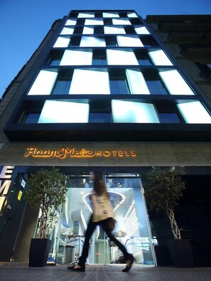 المنشأة من الخارج