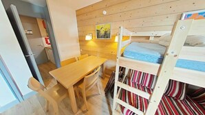 Unclassified image, 2 of 5, button - Apartment in Plagne With Pool Access (La Plagne-Tarentaise)