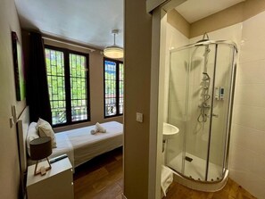 Bathroom - Residencial Dona Berenguela (Madrid)